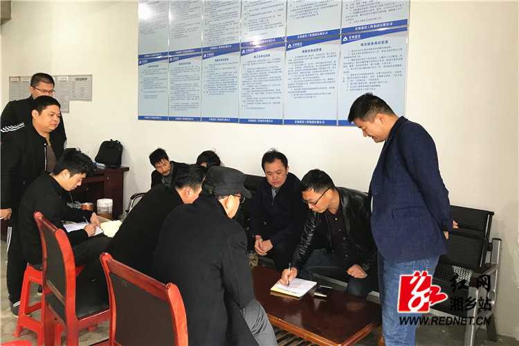 一篇篇激荡人心的正能量作品 记录昂扬向上的2025年