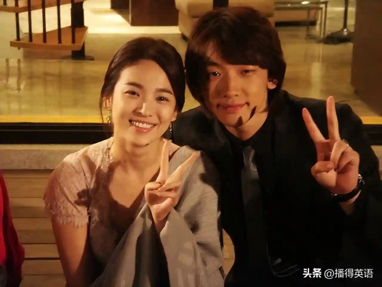 “同居”的英文不是 living together？正确说法好诡异...