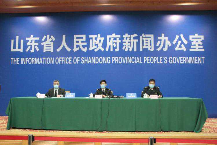 “同居”的英文不是 living together？正确说法好诡异...