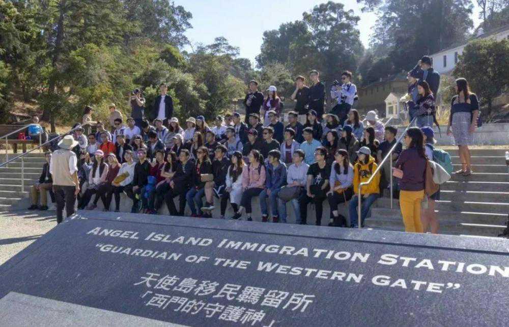 火星人(300894)11月8日股东户数2.41万户，较上期增加11.26%